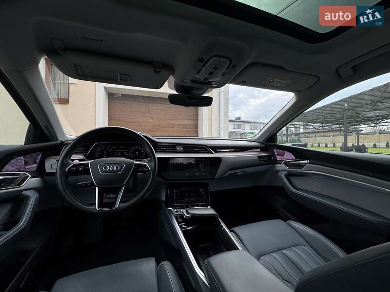 Внедорожник / Кроссовер Audi e-tron Sportback 2022 в Ровно фото 9 Внедорожник / Кроссовер Audi e-tron Sportback 2022 в Ровно