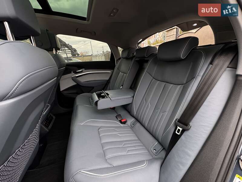 Внедорожник / Кроссовер Audi e-tron Sportback 2022 в Ровно фото 17 Внедорожник / Кроссовер Audi e-tron Sportback 2022 в Ровно