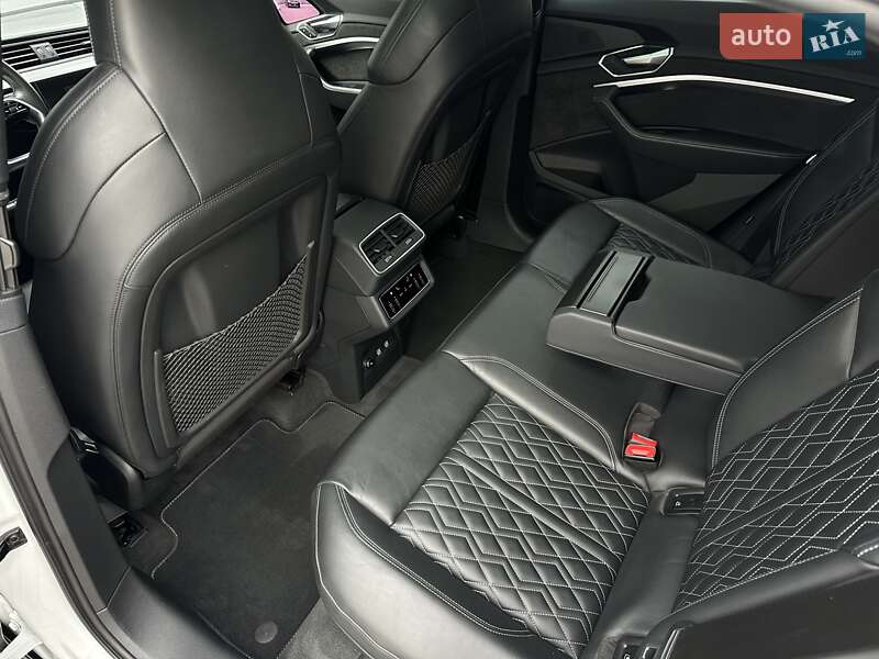 Внедорожник / Кроссовер Audi e-tron Sportback 2020 в Мукачево