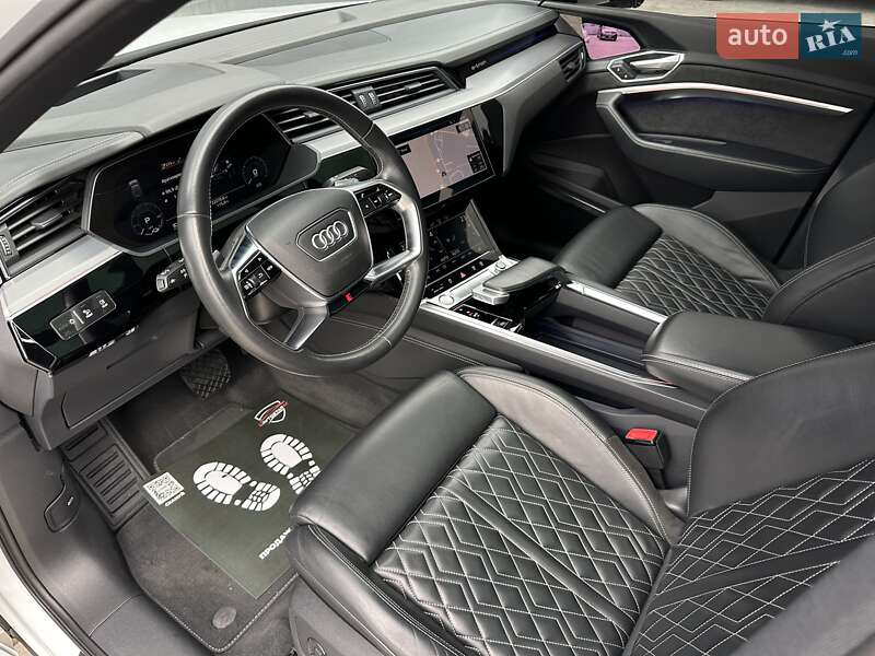 Внедорожник / Кроссовер Audi e-tron Sportback 2020 в Мукачево