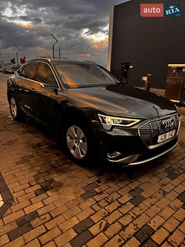 Позашляховик / Кросовер Audi e-tron Sportback 2020 в Тячеві фото Позашляховик / Кросовер Audi e-tron Sportback 2020 в Тячеві