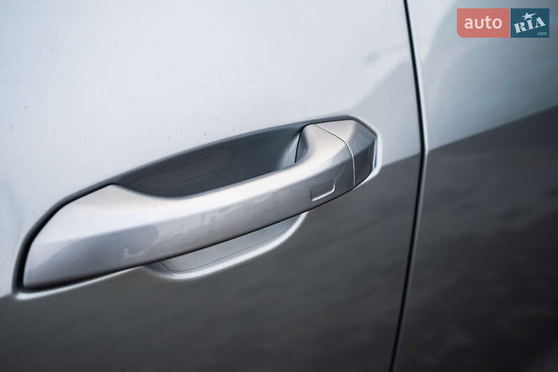 Позашляховик / Кросовер Audi e-tron Sportback 2020 в Луцьку