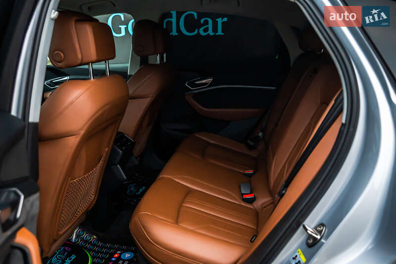 Позашляховик / Кросовер Audi e-tron Sportback 2020 в Луцьку