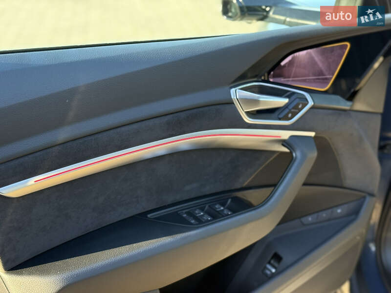 Позашляховик / Кросовер Audi e-tron Sportback 2021 в Стрию фото 26 Позашляховик / Кросовер Audi e-tron Sportback 2021 в Стрию