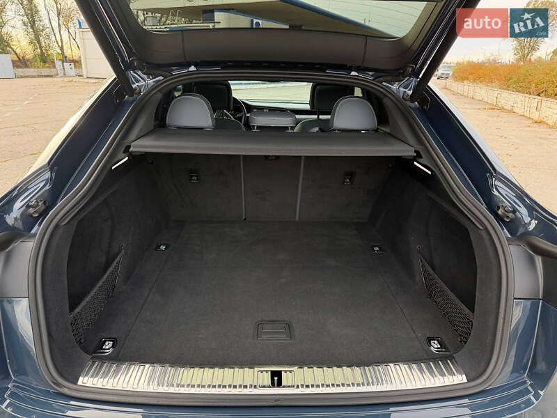 Внедорожник / Кроссовер Audi e-tron Sportback 2020 в Киеве фото 20 Внедорожник / Кроссовер Audi e-tron Sportback 2020 в Киеве