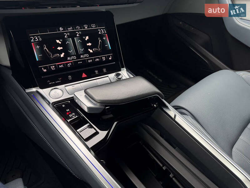 Внедорожник / Кроссовер Audi e-tron Sportback 2020 в Киеве фото 43 Внедорожник / Кроссовер Audi e-tron Sportback 2020 в Киеве