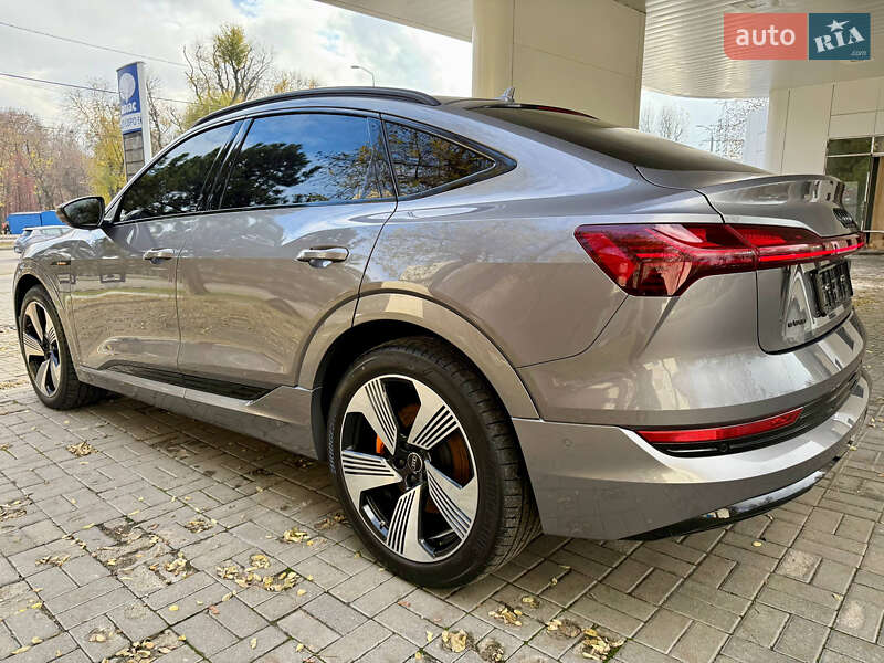Внедорожник / Кроссовер Audi e-tron Sportback 2022 в Днепре