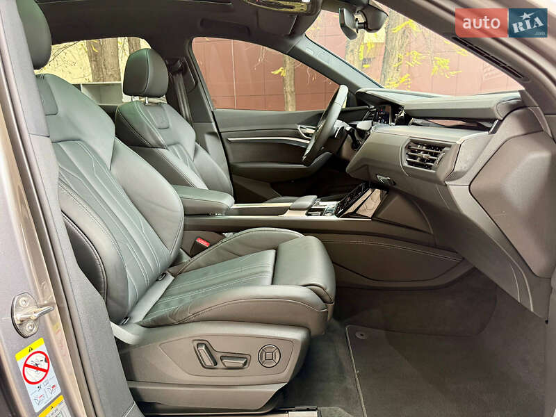 Внедорожник / Кроссовер Audi e-tron Sportback 2022 в Днепре