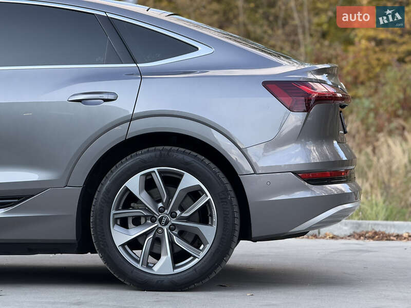 Внедорожник / Кроссовер Audi e-tron Sportback 2020 в Львове