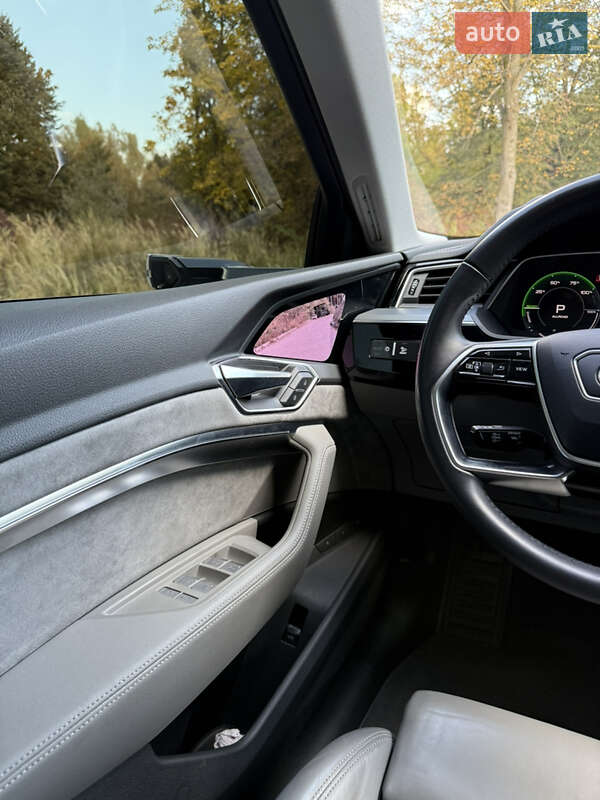 Внедорожник / Кроссовер Audi e-tron Sportback 2020 в Львове
