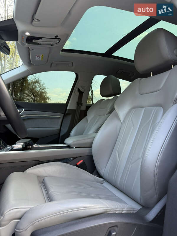 Внедорожник / Кроссовер Audi e-tron Sportback 2020 в Львове