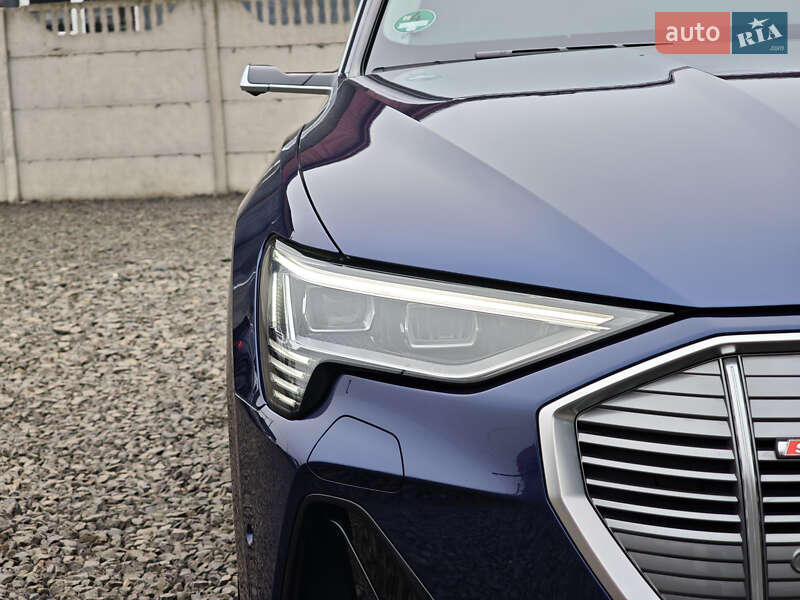 Позашляховик / Кросовер Audi e-tron Sportback 2020 в Луцьку
