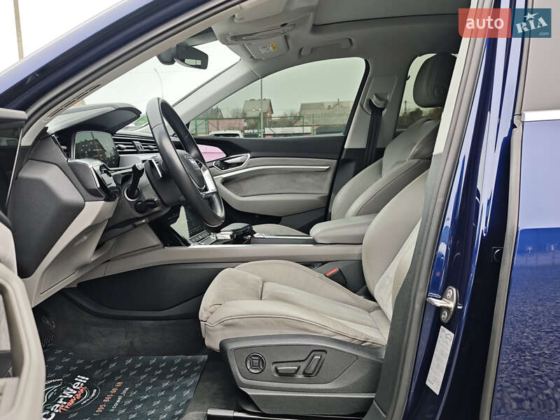 Позашляховик / Кросовер Audi e-tron Sportback 2020 в Луцьку