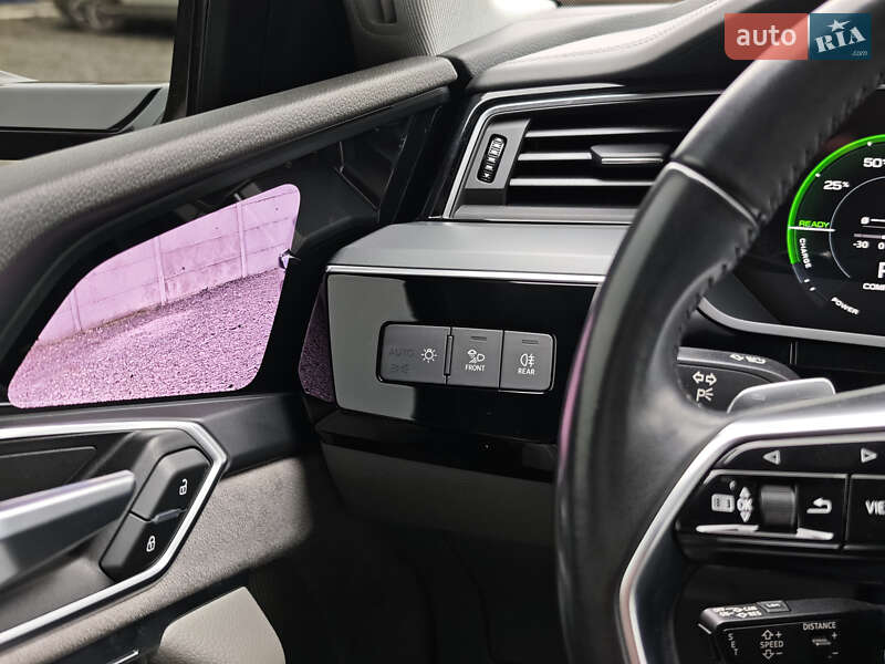 Позашляховик / Кросовер Audi e-tron Sportback 2020 в Луцьку