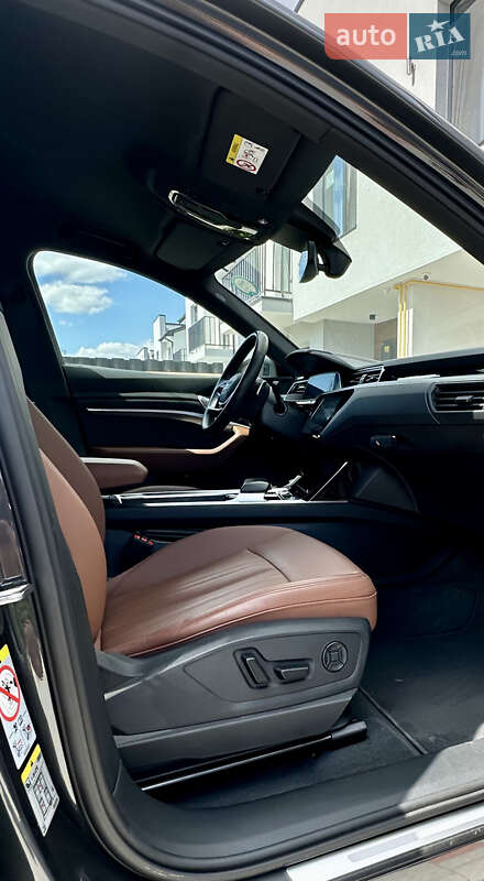 Внедорожник / Кроссовер Audi e-tron Sportback 2021 в Львове