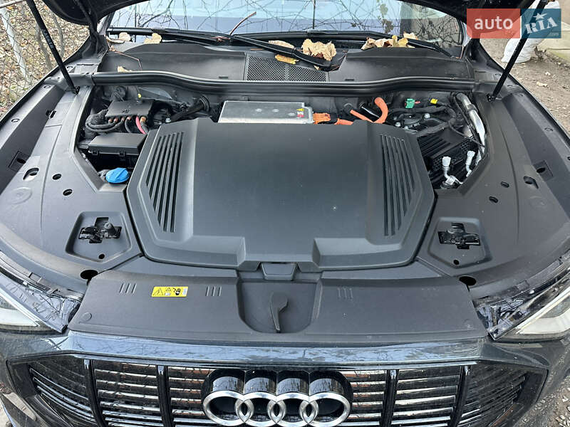 Внедорожник / Кроссовер Audi e-tron Sportback 2021 в Мукачево