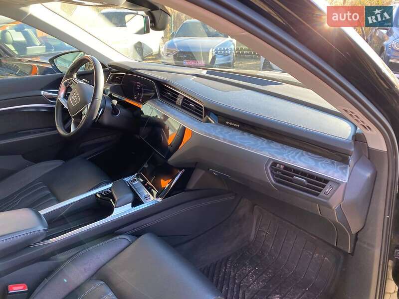 Внедорожник / Кроссовер Audi e-tron Sportback 2020 в Львове