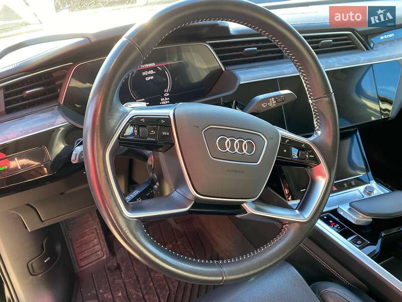 Внедорожник / Кроссовер Audi e-tron Sportback 2020 в Львове