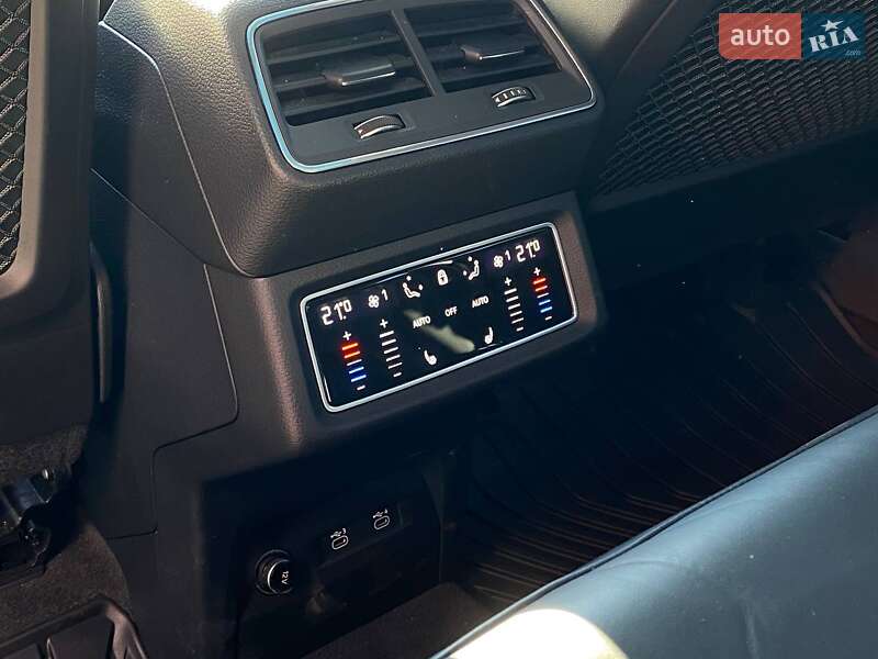 Внедорожник / Кроссовер Audi e-tron Sportback 2020 в Львове