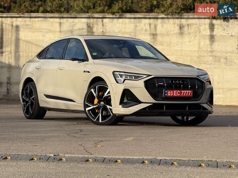 Внедорожник / Кроссовер Audi e-tron Sportback 2021 в Ровно