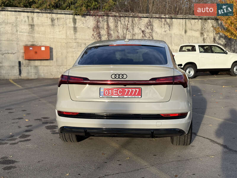 Внедорожник / Кроссовер Audi e-tron Sportback 2021 в Ровно