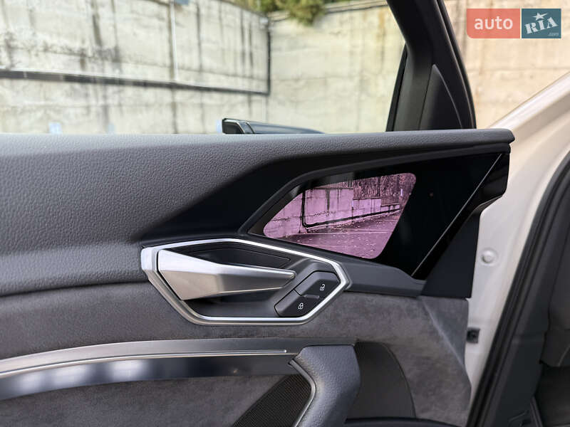 Внедорожник / Кроссовер Audi e-tron Sportback 2021 в Ровно