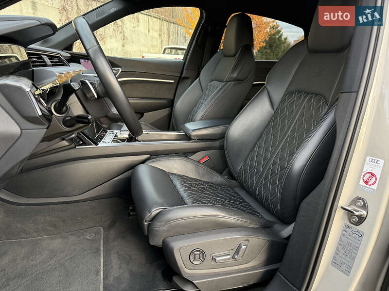 Внедорожник / Кроссовер Audi e-tron Sportback 2021 в Ровно