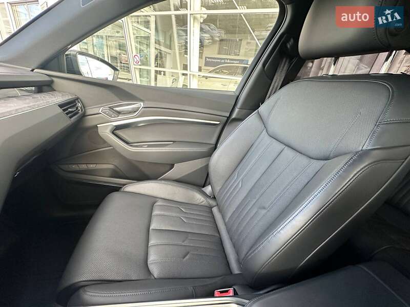 Внедорожник / Кроссовер Audi e-tron Sportback 2022 в Черновцах
