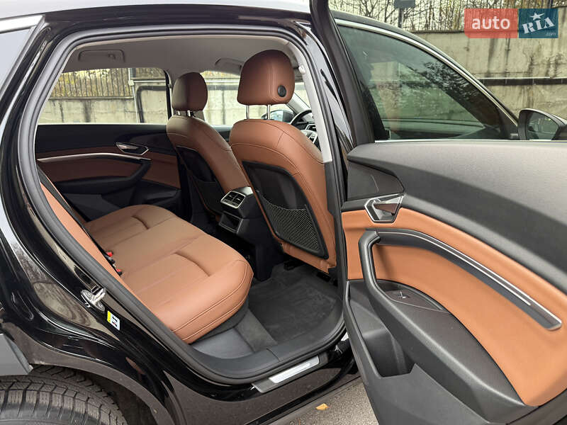 Внедорожник / Кроссовер Audi e-tron Sportback 2022 в Ровно