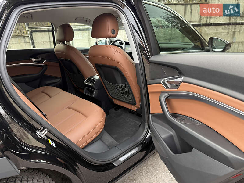 Внедорожник / Кроссовер Audi e-tron Sportback 2022 в Ровно