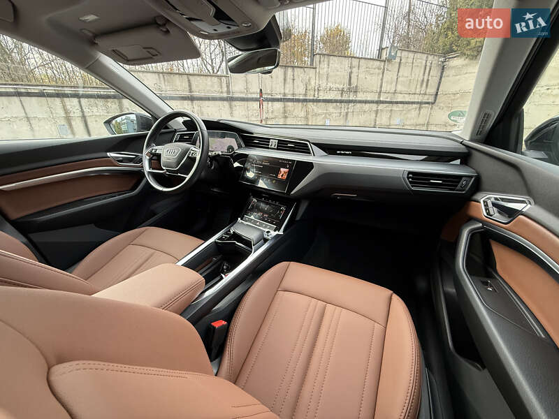 Внедорожник / Кроссовер Audi e-tron Sportback 2022 в Ровно
