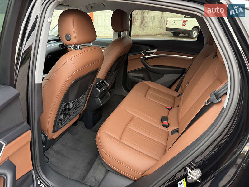 Внедорожник / Кроссовер Audi e-tron Sportback 2022 в Ровно