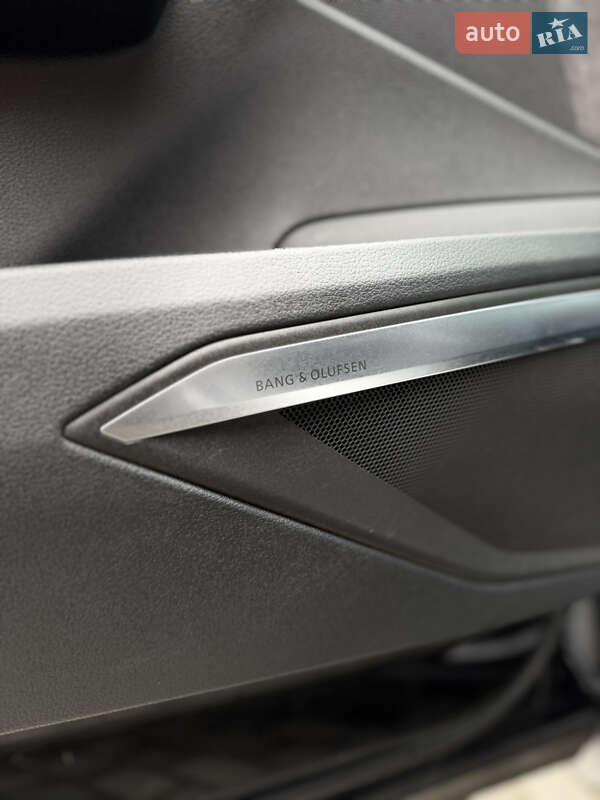 Внедорожник / Кроссовер Audi e-tron Sportback 2021 в Иршаве