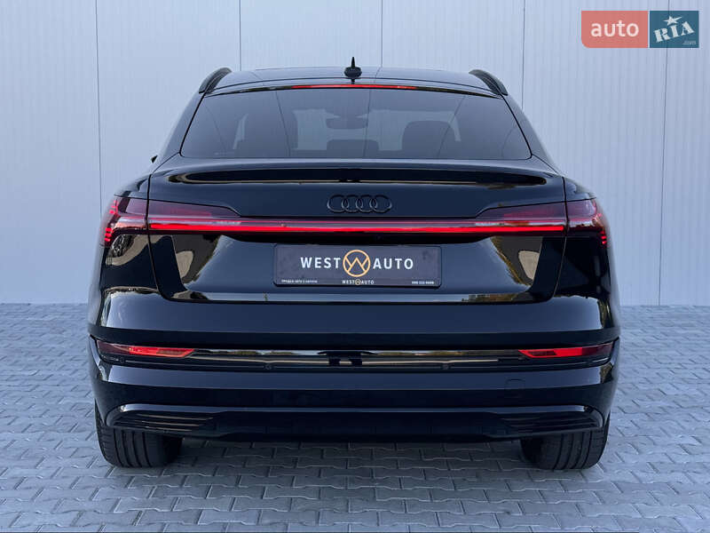 Позашляховик / Кросовер Audi e-tron Sportback 2021 в Мукачевому