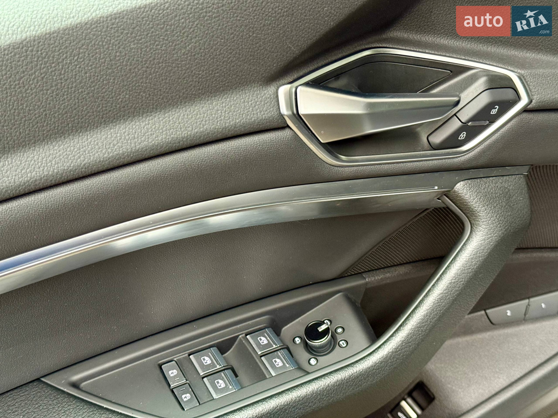 2022 Audi e-tron Sportback - мініатюра 35