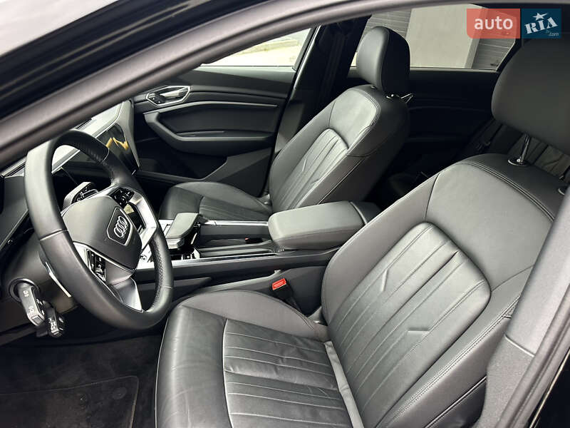 Позашляховик / Кросовер Audi e-tron Sportback 2021 в Івано-Франківську