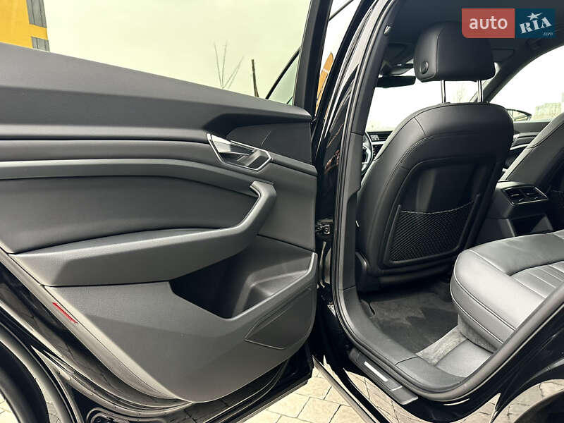 Позашляховик / Кросовер Audi e-tron Sportback 2021 в Івано-Франківську