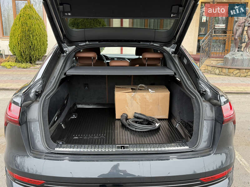 Позашляховик / Кросовер Audi e-tron Sportback 2021 в Тернополі