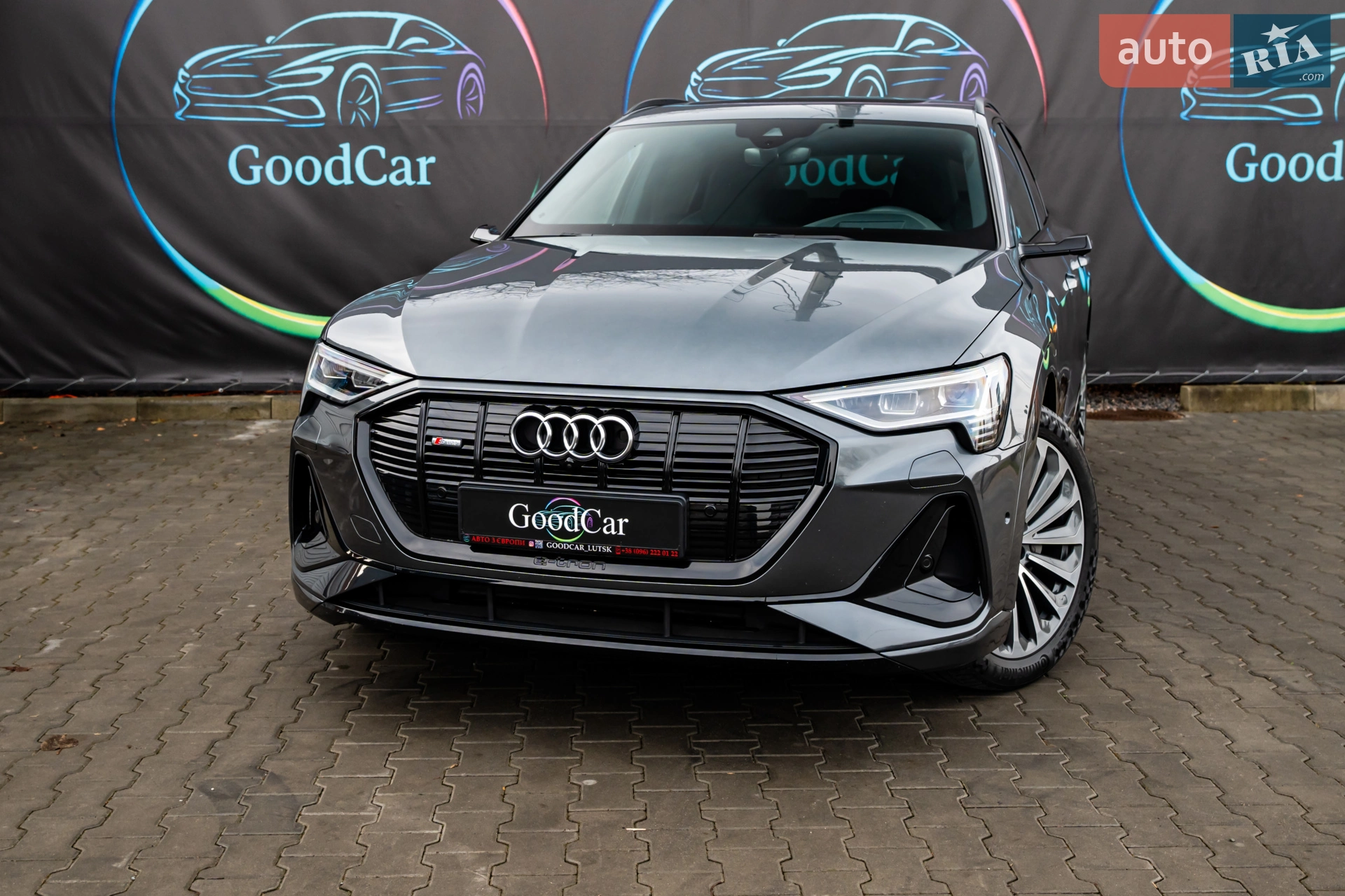 2020 Audi e-tron Sportback - мініатюра 2