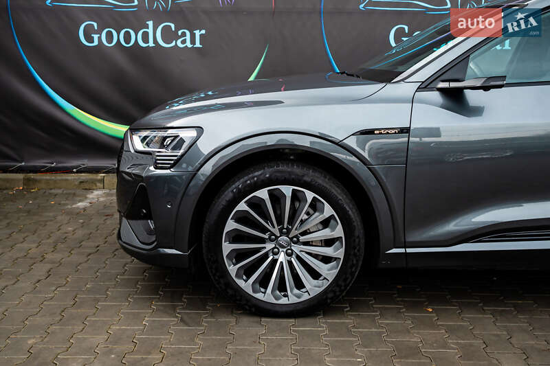 Позашляховик / Кросовер Audi e-tron Sportback 2020 в Луцьку