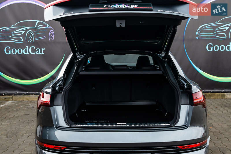 Позашляховик / Кросовер Audi e-tron Sportback 2020 в Луцьку