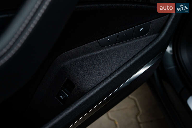 Позашляховик / Кросовер Audi e-tron Sportback 2020 в Луцьку