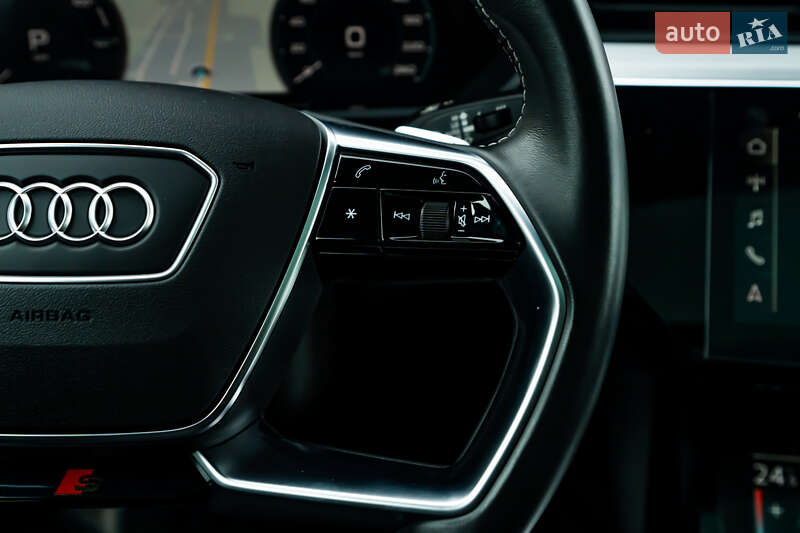 Позашляховик / Кросовер Audi e-tron Sportback 2020 в Луцьку