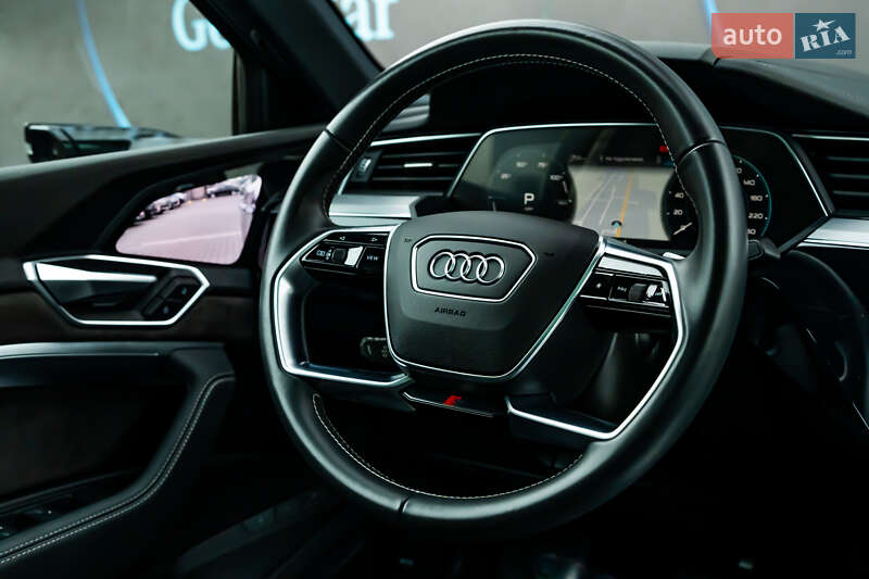 Позашляховик / Кросовер Audi e-tron Sportback 2020 в Луцьку