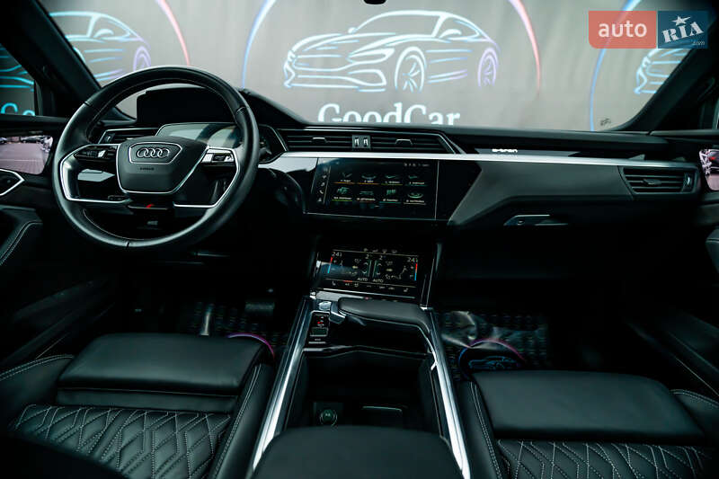 Позашляховик / Кросовер Audi e-tron Sportback 2020 в Луцьку