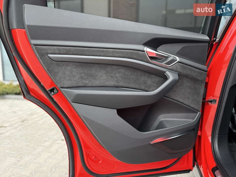 Внедорожник / Кроссовер Audi e-tron Sportback 2020 в Тернополе фото 79 Внедорожник / Кроссовер Audi e-tron Sportback 2020 в Тернополе