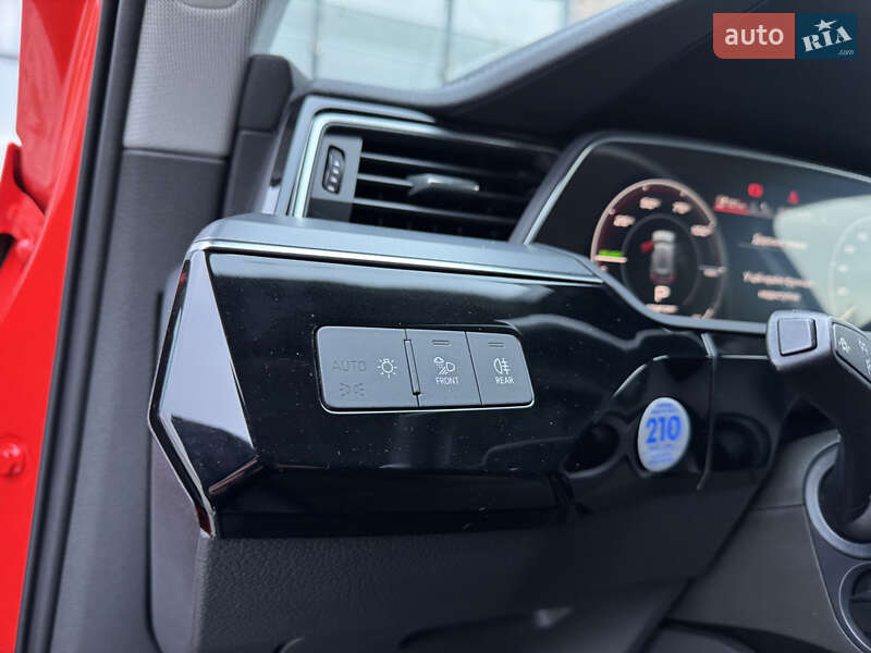 Внедорожник / Кроссовер Audi e-tron Sportback 2020 в Тернополе фото 83 Внедорожник / Кроссовер Audi e-tron Sportback 2020 в Тернополе