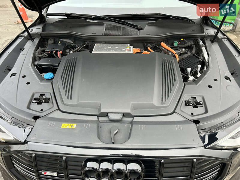 Внедорожник / Кроссовер Audi e-tron Sportback 2022 в Киеве фото 12 Внедорожник / Кроссовер Audi e-tron Sportback 2022 в Киеве
