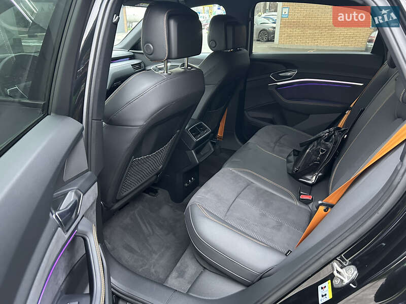 Внедорожник / Кроссовер Audi e-tron Sportback 2022 в Киеве фото 20 Внедорожник / Кроссовер Audi e-tron Sportback 2022 в Киеве