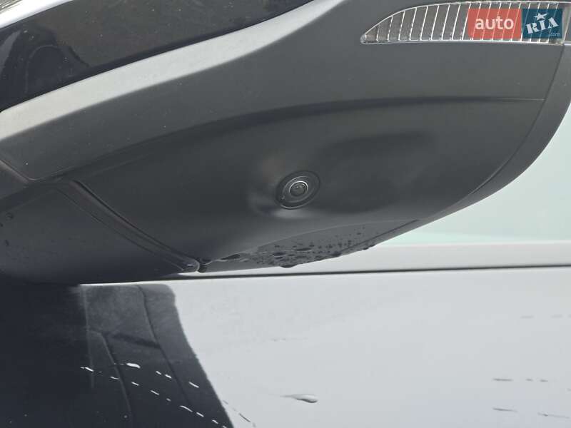 Позашляховик / Кросовер Audi e-tron Sportback 2022 в Ковелі